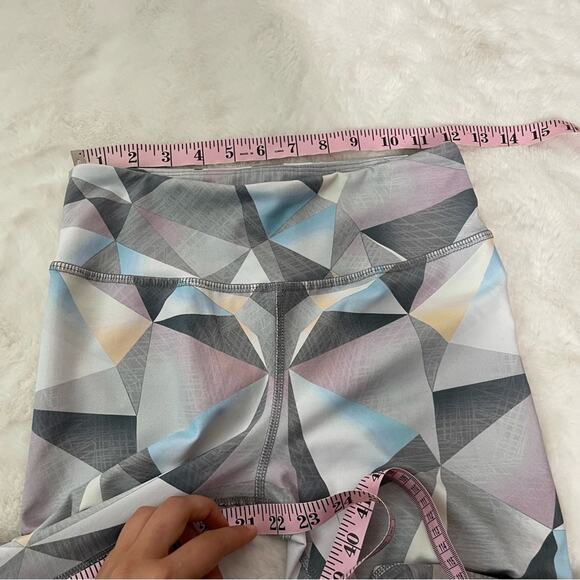 Printed athletic leggings Size Small - Picture 4 of 5